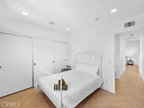 18  Navarre  133 , Irvine, CA