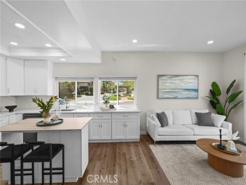 30  Woodland   Drive, Irvine, CA