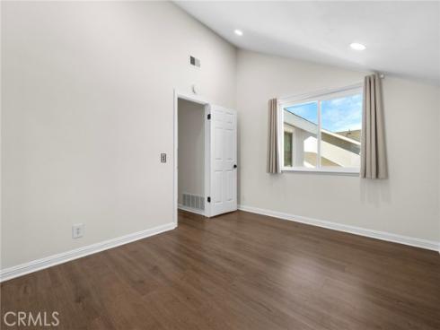 30  Woodland   Drive, Irvine, CA