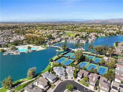 30  Woodland   Drive, Irvine, CA