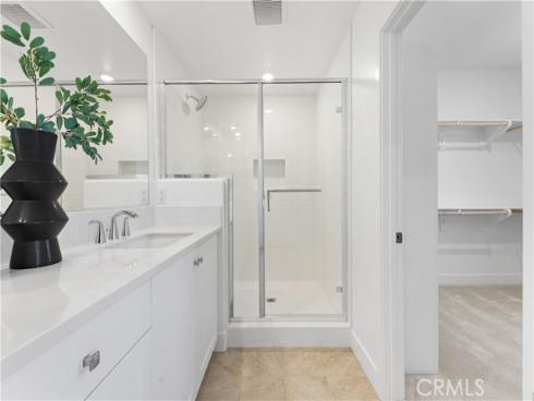 422  Lobata  , Irvine, CA