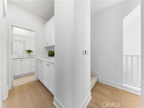 422  Lobata  , Irvine, CA