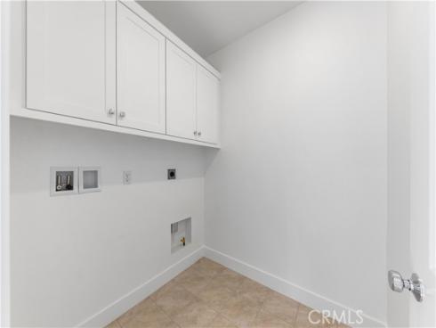 422  Lobata  , Irvine, CA