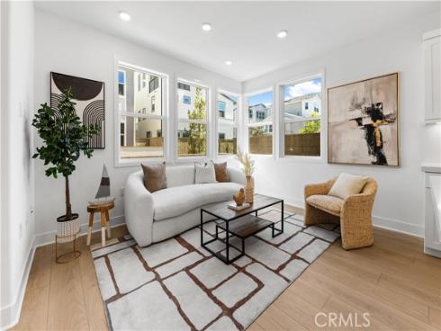 422  Lobata  , Irvine, CA