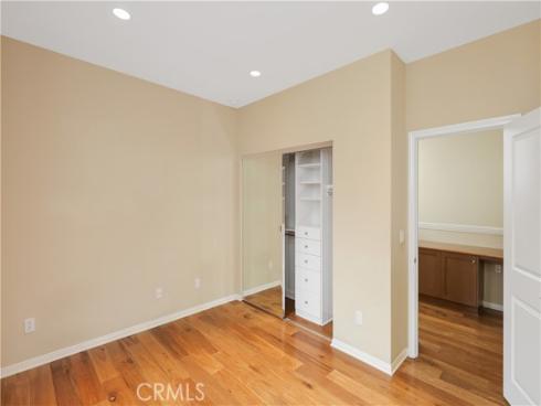 220  Kempton  , Irvine, CA