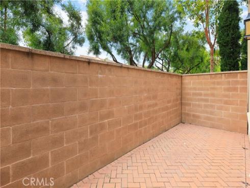 220  Kempton  , Irvine, CA