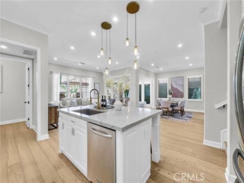 61  Acorn Glen  , Irvine, CA