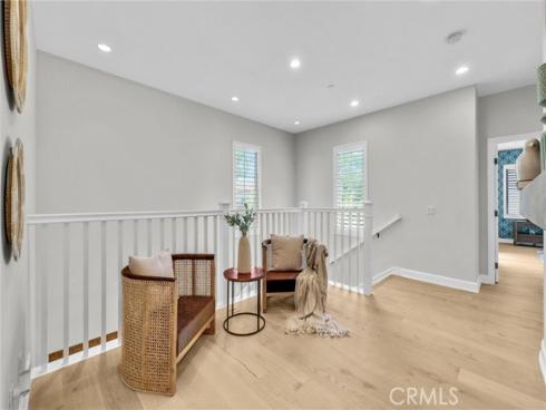 61  Acorn Glen  , Irvine, CA