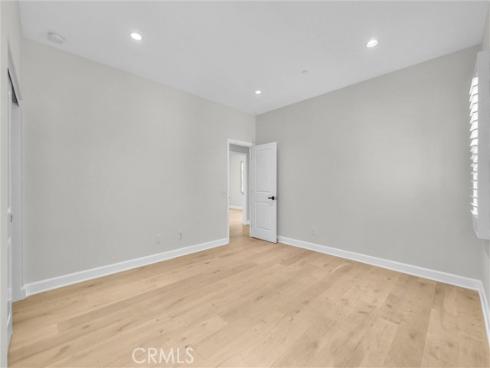 61  Acorn Glen  , Irvine, CA