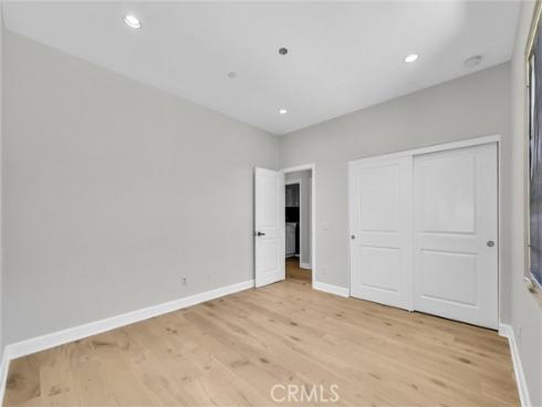 61  Acorn Glen  , Irvine, CA