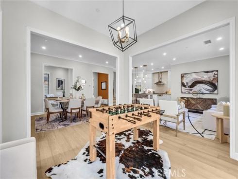 61  Acorn Glen  , Irvine, CA