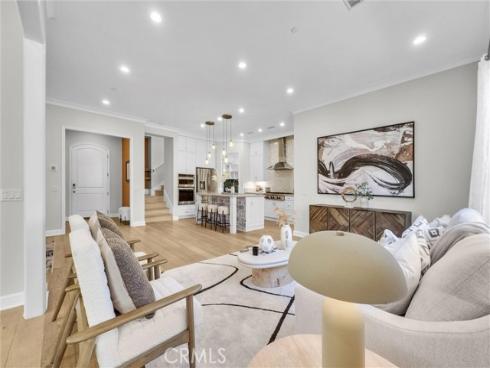 61  Acorn Glen  , Irvine, CA