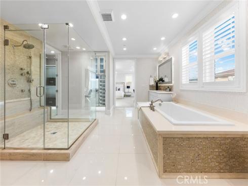 123  Calderon  , Irvine, CA