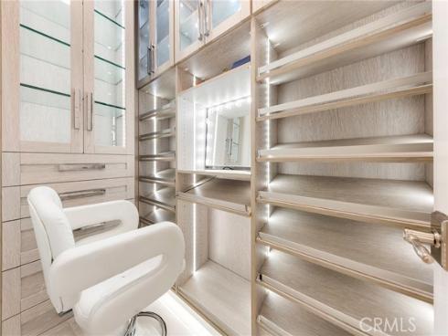 123  Calderon  , Irvine, CA