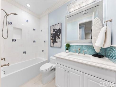 123  Calderon  , Irvine, CA