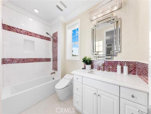 123  Calderon  , Irvine, CA