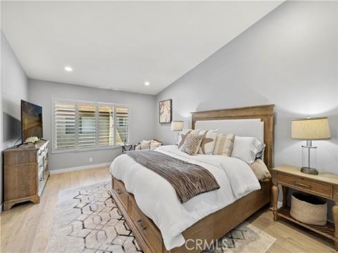 3  Summer Breeze  , Irvine, CA