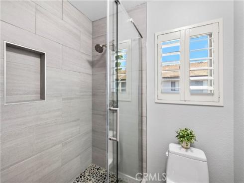 3  Summer Breeze  , Irvine, CA