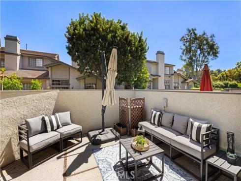 3  Summer Breeze  , Irvine, CA