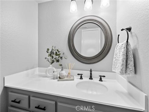 3  Summer Breeze  , Irvine, CA