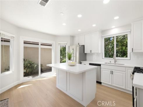 226  Greenmoor  95 , Irvine, CA