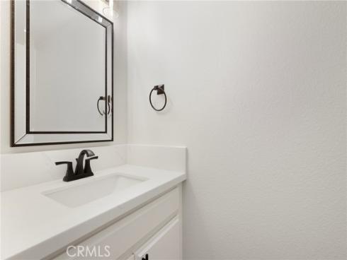 226  Greenmoor  95 , Irvine, CA