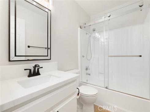 226  Greenmoor  95 , Irvine, CA