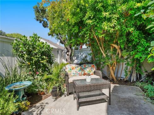 226  Greenmoor  95 , Irvine, CA