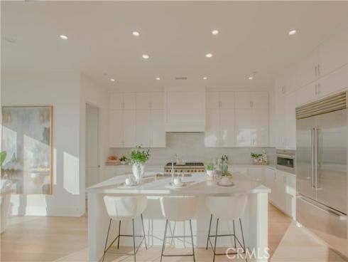 137  Oakstone  , Irvine, CA