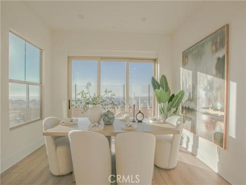 137  Oakstone  , Irvine, CA