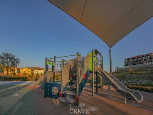 137  Oakstone  , Irvine, CA