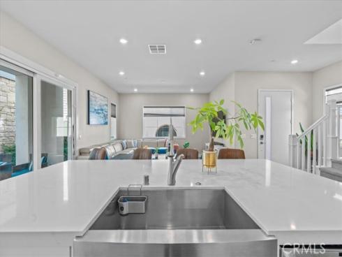 113  Source  , Irvine, CA