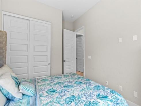 113  Source  , Irvine, CA