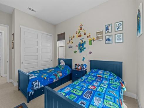 113  Source  , Irvine, CA