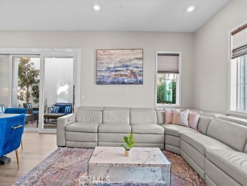 113  Source  , Irvine, CA