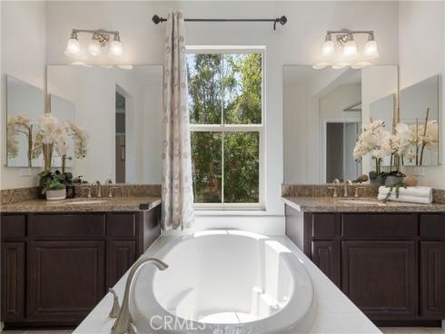 42  Land Grant  , Irvine, CA