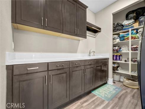 74  Iluna  , Irvine, CA