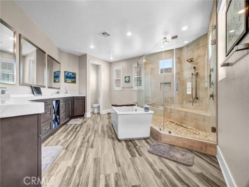 74  Iluna  , Irvine, CA