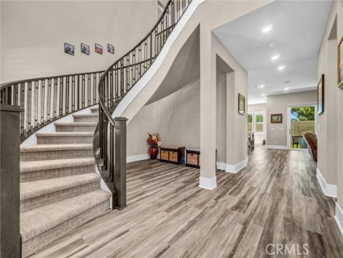 74  Iluna  , Irvine, CA