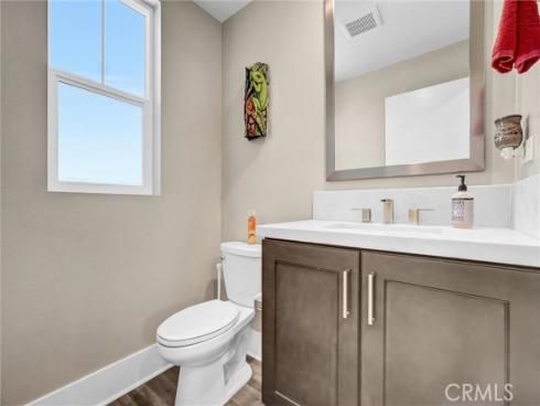 74  Iluna  , Irvine, CA