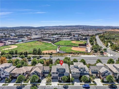 74  Iluna  , Irvine, CA