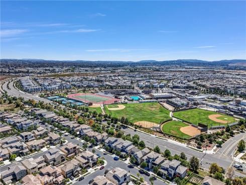 74  Iluna  , Irvine, CA