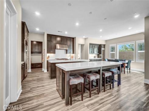 74  Iluna  , Irvine, CA