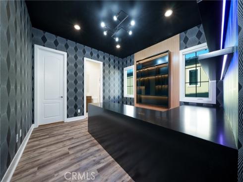 56  Egret  , Irvine, CA