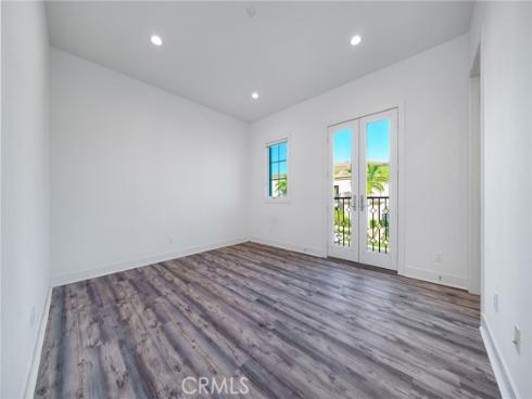 56  Egret  , Irvine, CA