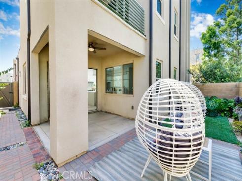 105  Catalyst  , Irvine, CA