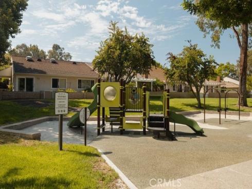 37  Dogwood  , Irvine, CA