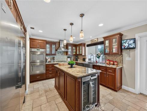 10  Calais  , Irvine, CA