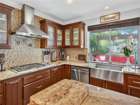 10  Calais  , Irvine, CA