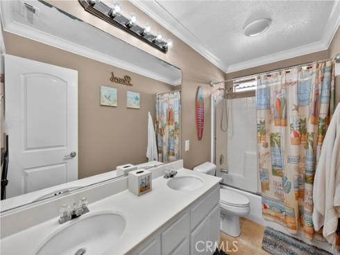 10  Calais  , Irvine, CA